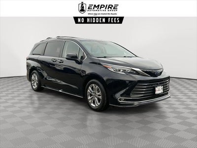 2022 Toyota Sienna Platinum
