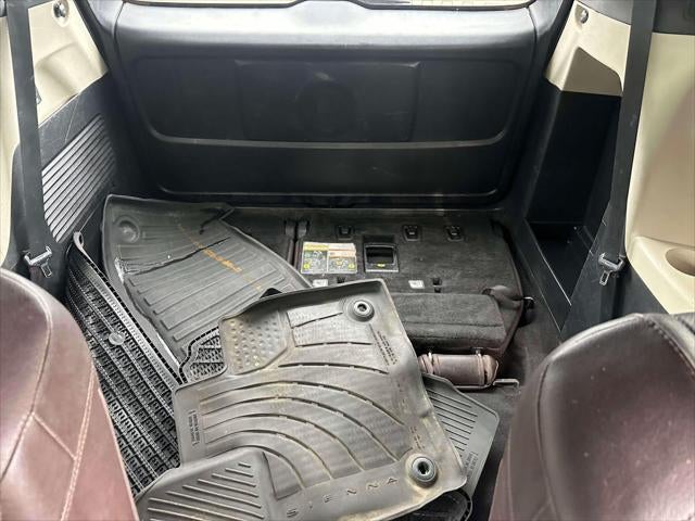 2022 Toyota Sienna Platinum