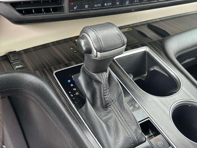 2022 Toyota Sienna Platinum