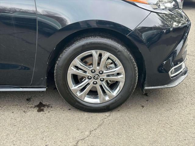 2022 Toyota Sienna Platinum