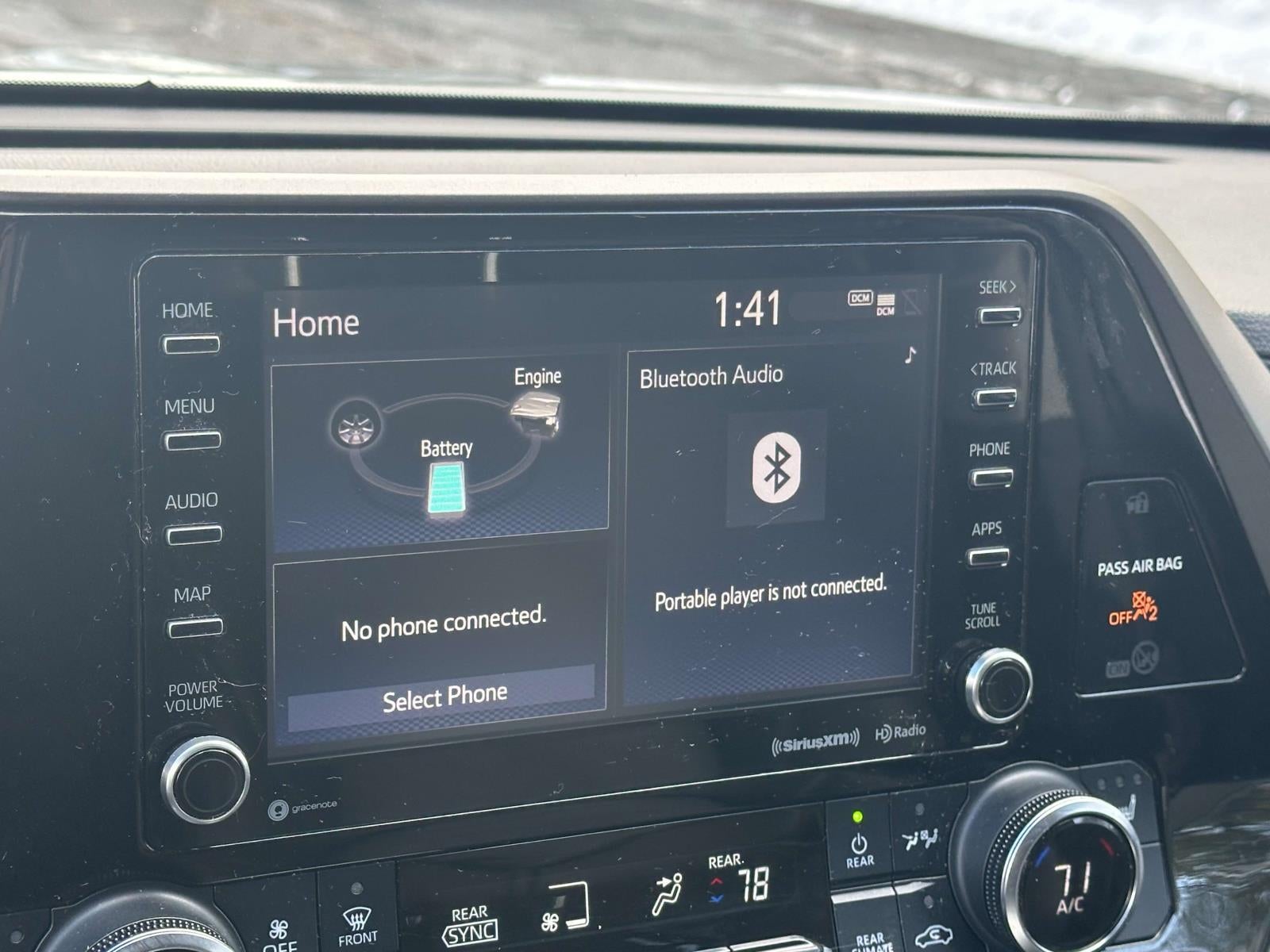 2022 Toyota Highlander Hybrid XLE