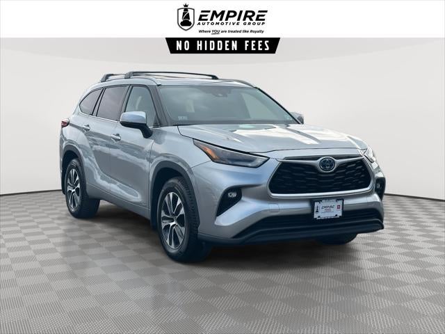 2022 Toyota Highlander Hybrid XLE