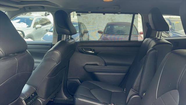 2022 Toyota Highlander Hybrid XLE