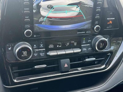 2022 Toyota Highlander Hybrid XLE