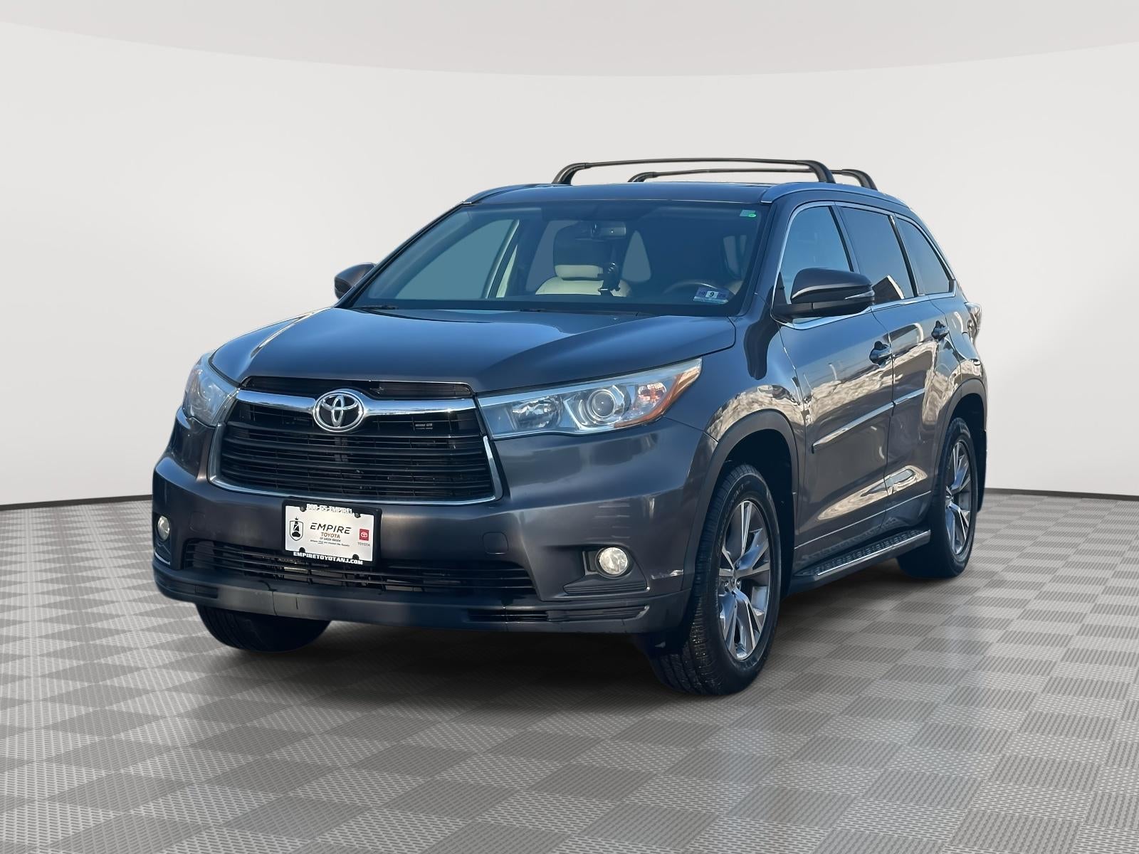 Used 2015 Toyota Highlander XLE with VIN 5TDJKRFH8FS202462 for sale in Green Brook Township, NJ