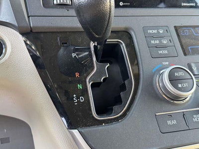 2020 Toyota Sienna LE