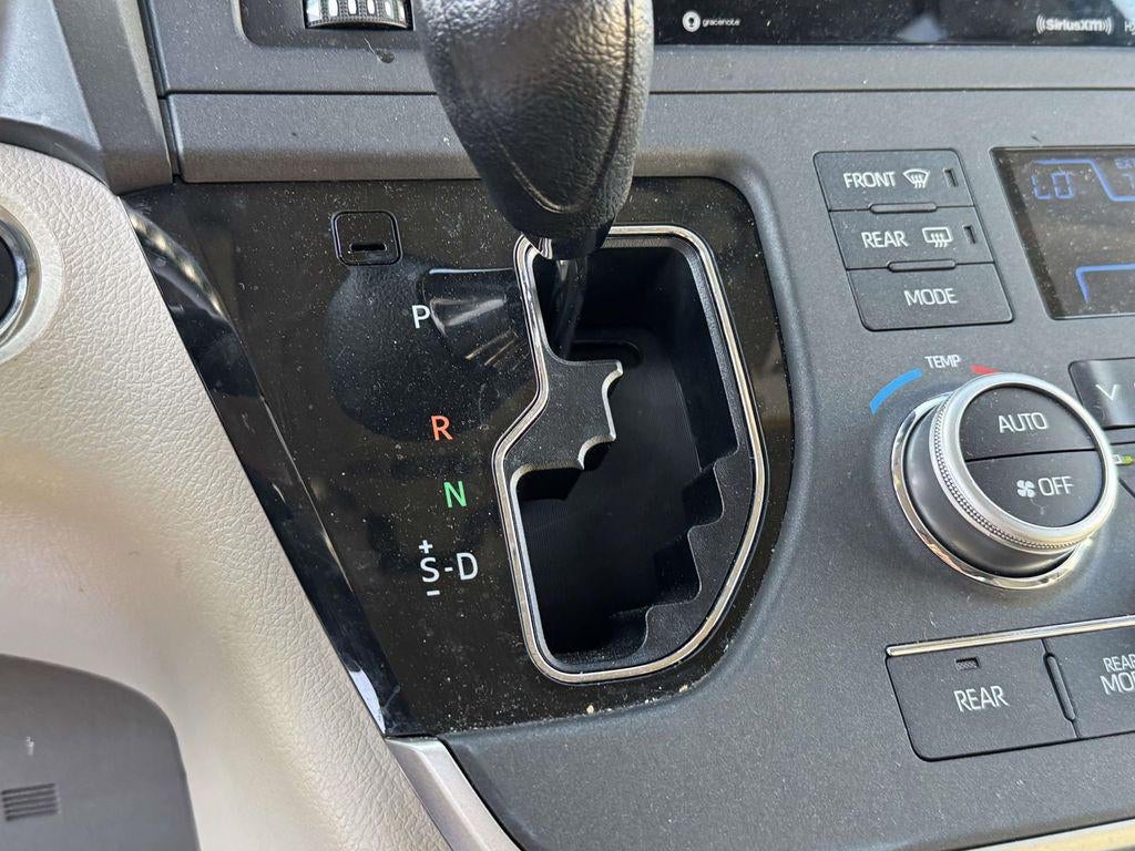 2020 Toyota Sienna LE