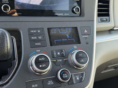 2020 Toyota Sienna LE