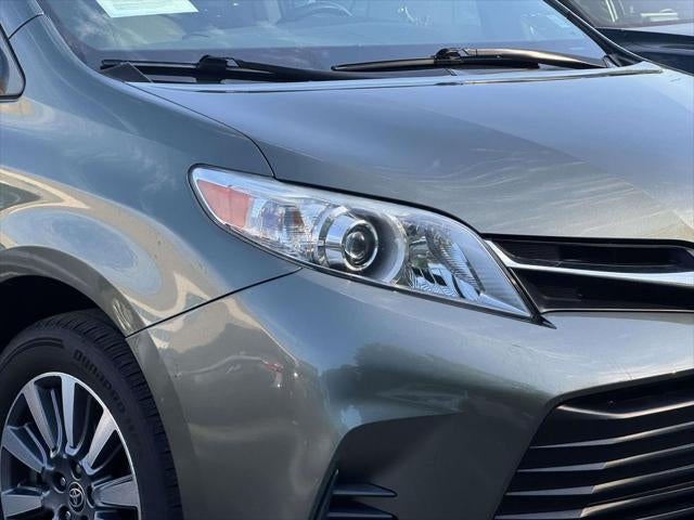 2020 Toyota Sienna LE
