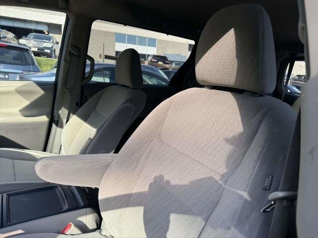 2020 Toyota Sienna LE