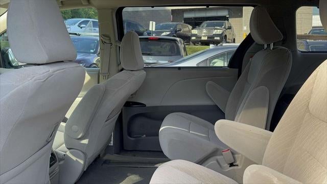 2020 Toyota Sienna LE