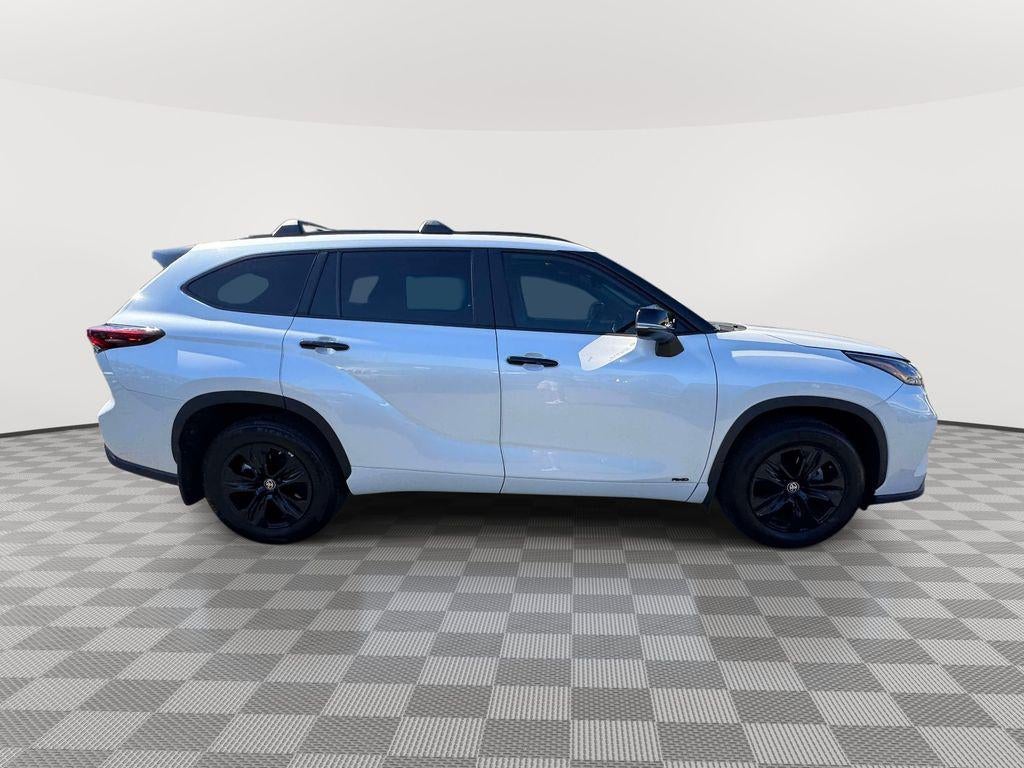 2024 Toyota Highlander Hybrid XLE Nightshade