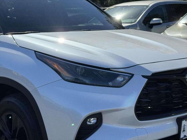 2024 Toyota Highlander Hybrid XLE Nightshade