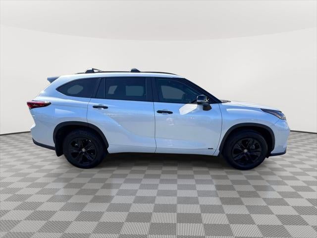 2024 Toyota Highlander Hybrid XLE Nightshade