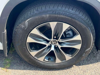 2026 Toyota Highlander Hybrid XLE