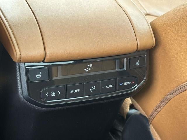 2024 Toyota Highlander Platinum