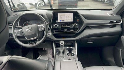 2023 Toyota Highlander XSE