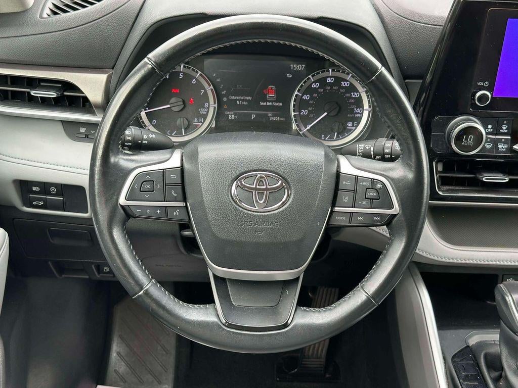 2023 Toyota Highlander LE
