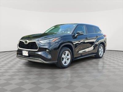 2023 Toyota Highlander LE