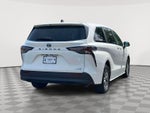 2023 Toyota Sienna LE