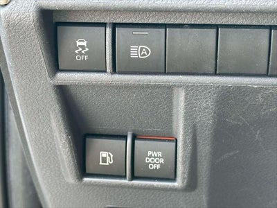 2023 Toyota Sienna LE