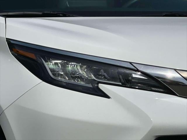 2023 Toyota Sienna LE
