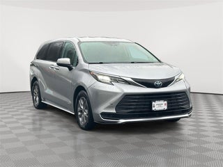 2021 Toyota Sienna LE