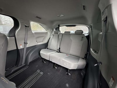 2021 Toyota Sienna LE