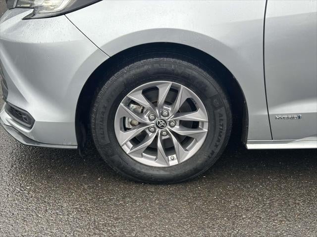 2021 Toyota Sienna LE