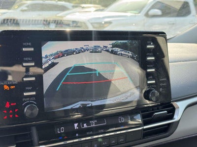 2022 Toyota Sienna LE