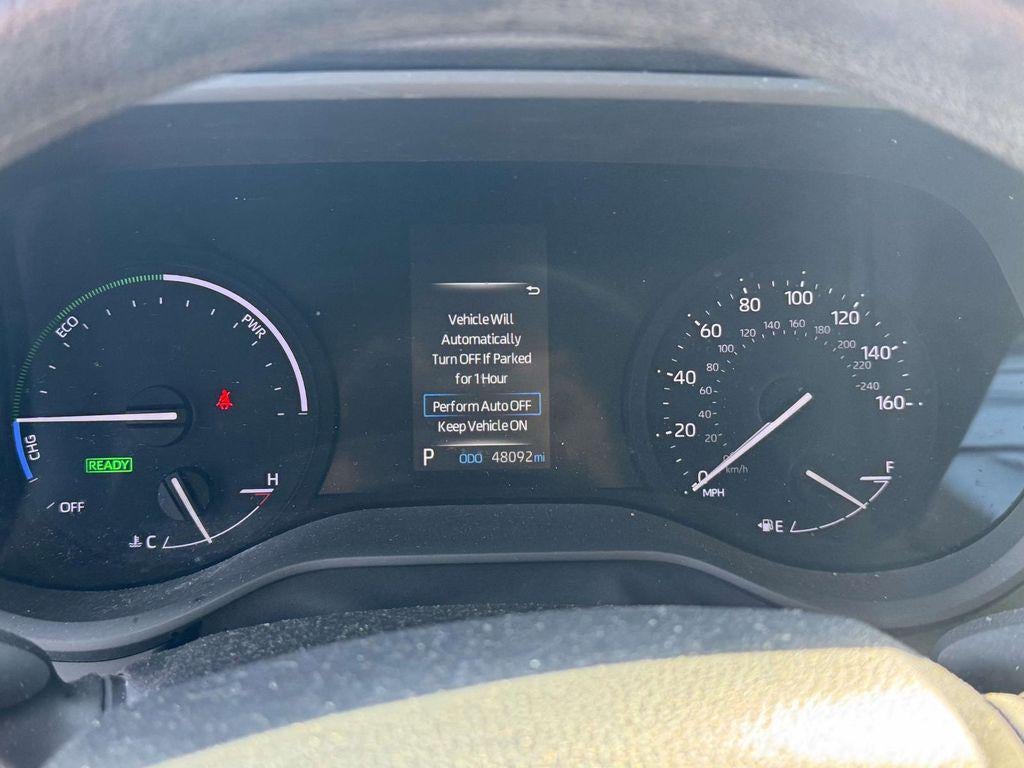 2022 Toyota Sienna LE
