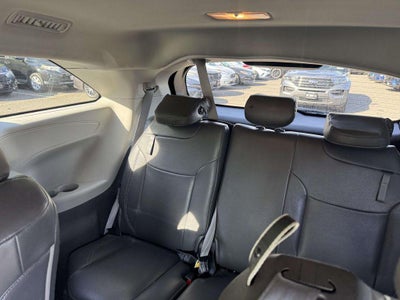 2022 Toyota Sienna LE
