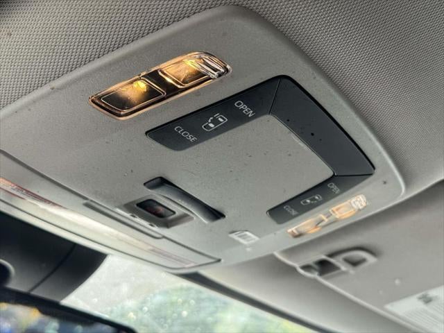 2022 Toyota Sienna LE