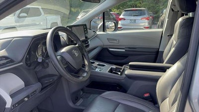 2022 Toyota Sienna LE