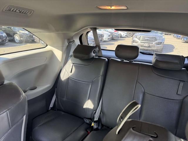 2022 Toyota Sienna LE