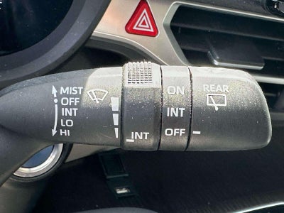 2023 Toyota Sienna LE