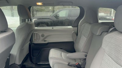 2021 Toyota Sienna LE