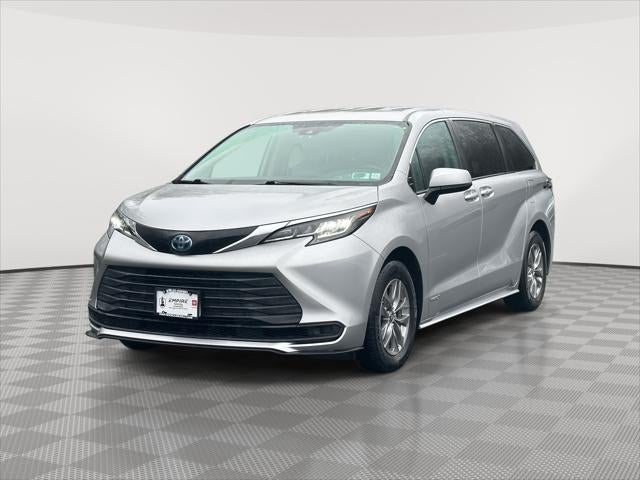 2021 Toyota Sienna LE