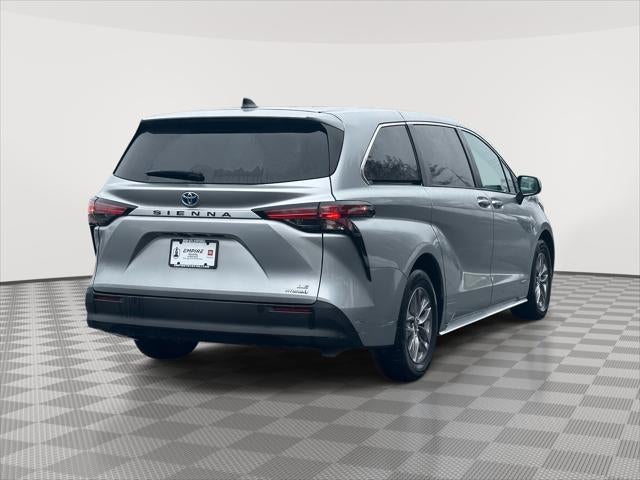 2021 Toyota Sienna LE