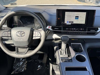 2026 Toyota Sienna LE