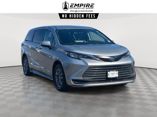 2021 Toyota Sienna LE