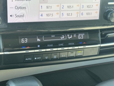 2021 Toyota Sienna LE