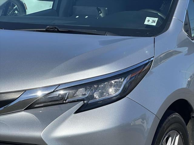 2021 Toyota Sienna LE