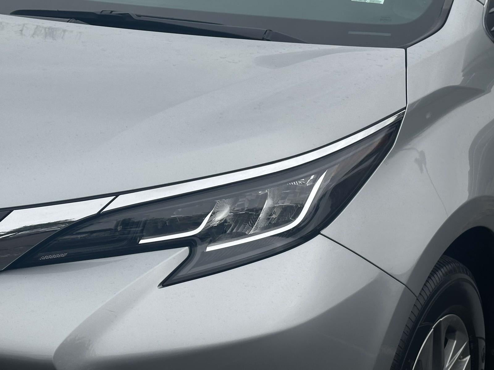 2021 Toyota Sienna LE