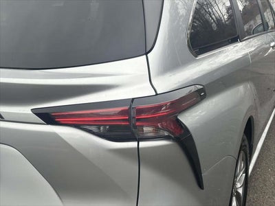 2021 Toyota Sienna LE