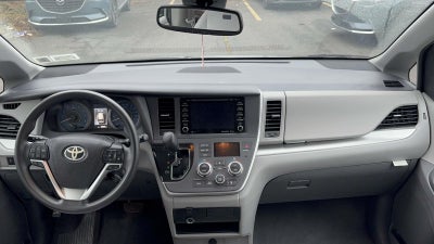 2020 Toyota Sienna LE