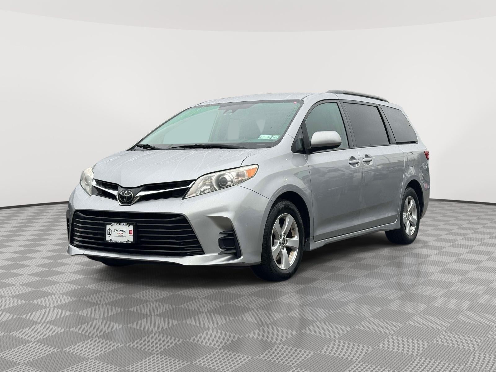 2020 Toyota Sienna LE