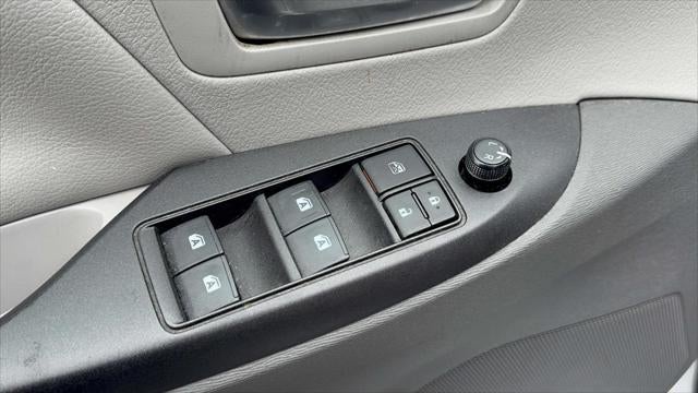 2020 Toyota Sienna LE