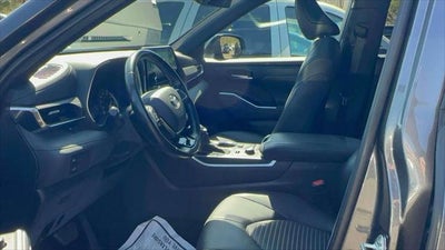 2021 Toyota Highlander XSE