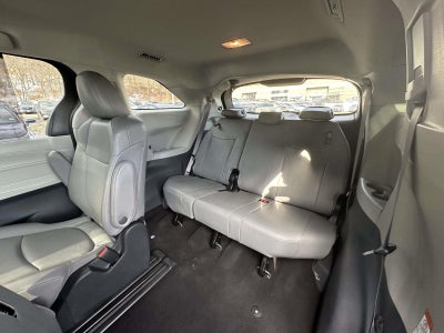 2024 Toyota Sienna XLE
